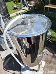 MaxSold Auction: Stainless Steel 100 L Fermenter with Thermometer & Ball Valve - Quinte West (Ontario, Canada) SELLER MANAGED Reseller Online Auction - Fairground Road