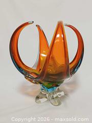 MaxSold Auction: Vintage MCM Chalet Art Glass Centerpiece Bowl - Toronto (Ontario, Canada) PARTNER MANAGED Reseller Online Auction - Queen Street West