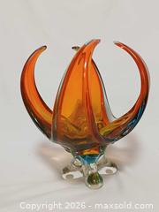 MaxSold Auction: Vintage MCM Chalet Art Glass Centerpiece Bowl - Toronto (Ontario, Canada) PARTNER MANAGED Reseller Online Auction - Queen Street West
