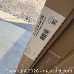 MaxSold Auction: Mercier Red Oak Flooring 3/4” — New in Box — 4 Boxes Included  - Toronto (Ontario, Canada) PARTNER MANAGED Reseller Online Auction -  Crouse Road (STORAGE)