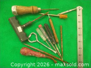 MaxSold Auction: Assorted Hand Tools and Picks, 8–12 Pieces - San Mateo (California, USA) SELLER MANAGED Moving Online Auction - Seville Way