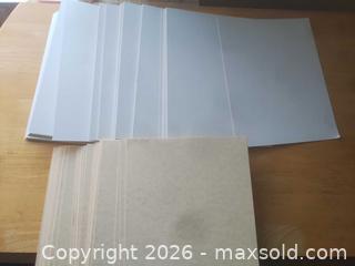 MaxSold Auction: Paper and cardboard - San Mateo (California, USA) SELLER MANAGED Moving Online Auction - Seville Way