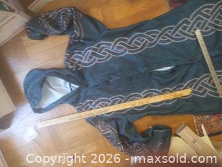MaxSold Auction: Teal Multicolor Embroidered Hooded Coat, Large - San Mateo (California, USA) SELLER MANAGED Moving Online Auction - Seville Way