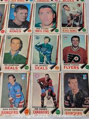 MaxSold Auction: 1969-70 OPC Hockey Card Lot of 24 Diff  - Kingston (Ontario, Canada) SELLER MANAGED Downsizing Online Auction - Woodbine Road