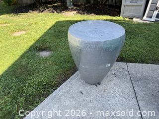 MaxSold Auction: chlorine despensers for pool and hot tub - Peterborough (Ontario, Canada) SELLER MANAGED Moving Online Auction - Dobbin Avenue .