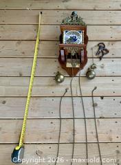 MaxSold Auction: Wall clock - Windsor (Ontario, Canada) SELLER MANAGED Reseller Online Auction - Byng Road
