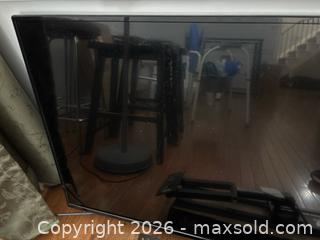 MaxSold Auction: Westinghouse 43" 4K UHD TV With Wall Mount - Pickering (Ontario, Canada) SELLER MANAGED Moving Online Auction - Shay Drive