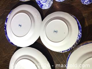 MaxSold Auction: Blue & White Transferware Porcelain Dinnerware Set with Gold Rim - Richmond Hill (Ontario, Canada) PARTNER MANAGED Estate Sale Online Auction - Hall Street