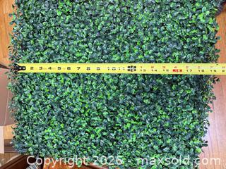 MaxSold Auction: Set of 30 Artificial Boxwood Greenery Panels 19 x 19 inch - Campbell (California, USA) SELLER MANAGED Downsizing Online Auction - Dell Avenue