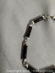 MaxSold Auction: 585K (14K) GOLD BLACK ONYX Cylinder Beaded Bracelet - Marked - Toronto (Ontario, Canada) PARTNER MANAGED Reseller Online Auction - Chesswood Drive