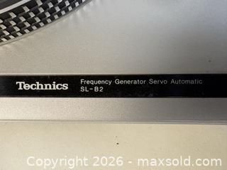 MaxSold Auction: TECHNICS SL-B2 Frequency Generator Automatic Turntable  - Toronto (Ontario, Canada) PARTNER MANAGED Reseller Online Auction - Chesswood Drive