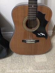MaxSold Auction: Acoustic Guitar - Windsor (Ontario, Canada) SELLER MANAGED Downsizing Online Auction - Kingston