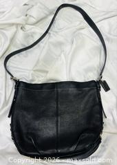 MaxSold Auction: Preloved Coach Soho Duffle Bag - Toronto (Ontario, Canada) PARTNER MANAGED Reseller Online Auction - Queen Street West.