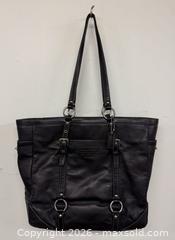 MaxSold Auction: Vintage Preloved Coach Soho Duffle Bag - Toronto (Ontario, Canada) PARTNER MANAGED Reseller Online Auction - Queen Street West.