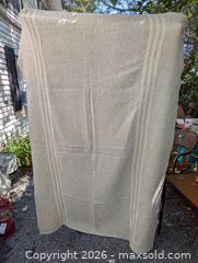 MaxSold Auction: TOPSY FARMS NEW WOOL BLANKET - Loyalist (Ontario, Canada) SELLER MANAGED Downsizing Online Auction - Main Street Bath