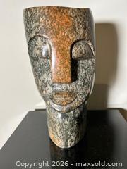 MaxSold Auction: Abstract Head Sculpture - Toronto (Ontario, Canada) SELLER MANAGED Reseller Online Auction - Old Colony Road