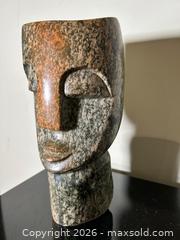 MaxSold Auction: Abstract Head Sculpture - Toronto (Ontario, Canada) SELLER MANAGED Reseller Online Auction - Old Colony Road