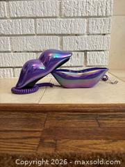 MaxSold Auction: Purple Lips Phone - Iridescent Retro Novelty Handset Telephone (USB/Wired) - Toronto (Ontario, Canada) SELLER MANAGED Downsizing Online Auction -  Lonsdale Road (CONDO)