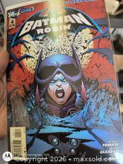 MaxSold Auction: Batman and Robin #4 (DC Comics) - Kingston (Ontario, Canada) SELLER MANAGED Downsizing Online Auction -  Railway Street