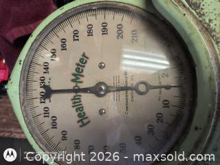 MaxSold Auction: Health-O-Meter Vintage Metal Bathroom Scale, 240 lb Capacity - Kingston (Ontario, Canada) SELLER MANAGED Downsizing Online Auction -  Railway Street