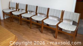 MaxSold Auction: Set of 6 Mid-Century Modern Solid Wood Dining Chairs - Ottawa (Ontario, Canada) PARTNER MANAGED Downsizing Online Auction - Sunview Drive