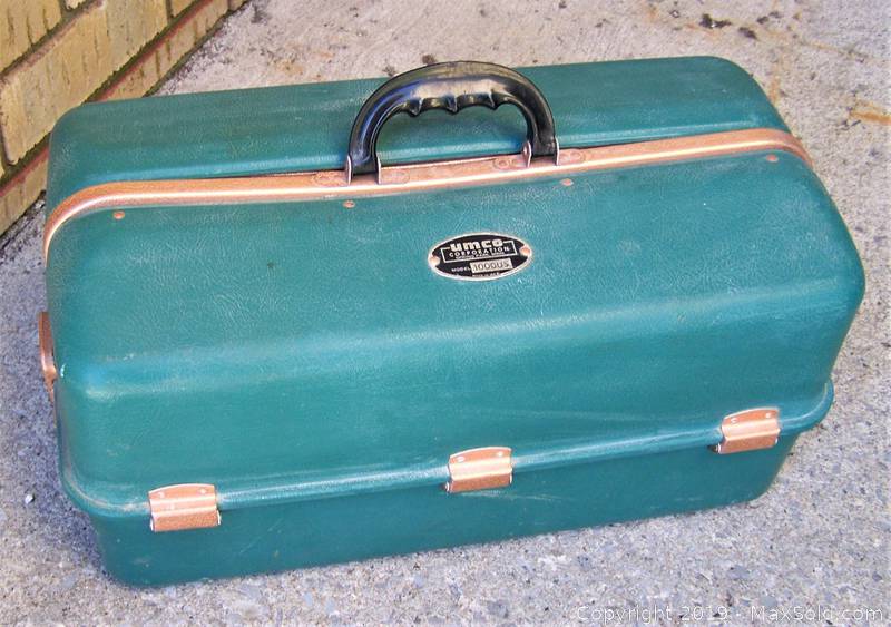 turquoise tackle box