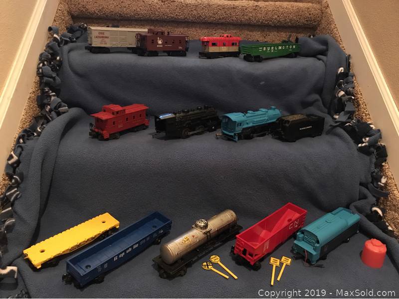 vintage lionel train cars