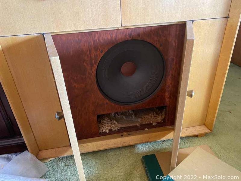 wvintage-the-fisher-stereo-cabinet-c-339-6.jpeg