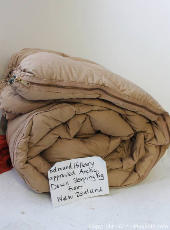 Hillary sleeping clearance bag