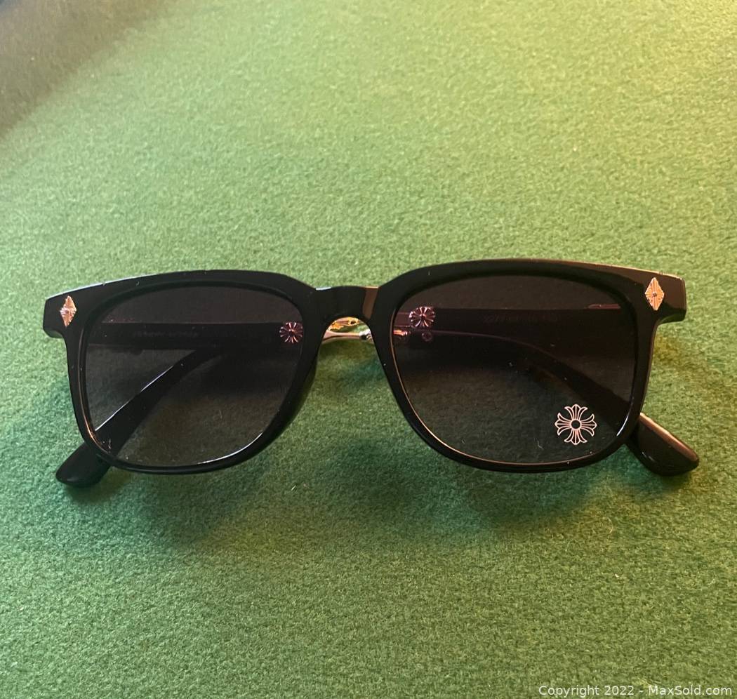 Black and Gold Chrome Heart Sunglasses | Maxsold