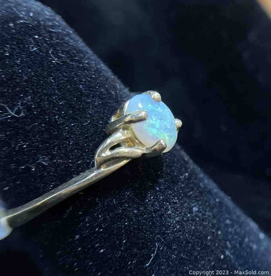 Vintage Circa 1940s Australian Crystal Opal Ring 9 Carat Yellow Gold –  Imperial Jewellery