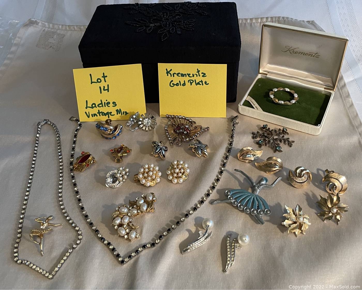 Vintage Jewelry - Mixed Lots for Sale at Online Auction