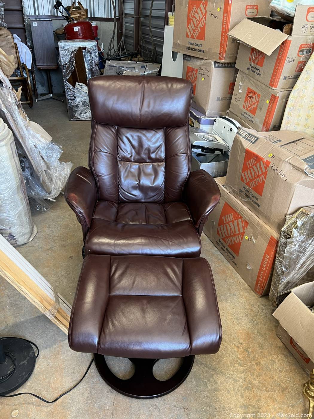 Thomasville leather recliner online with ottoman