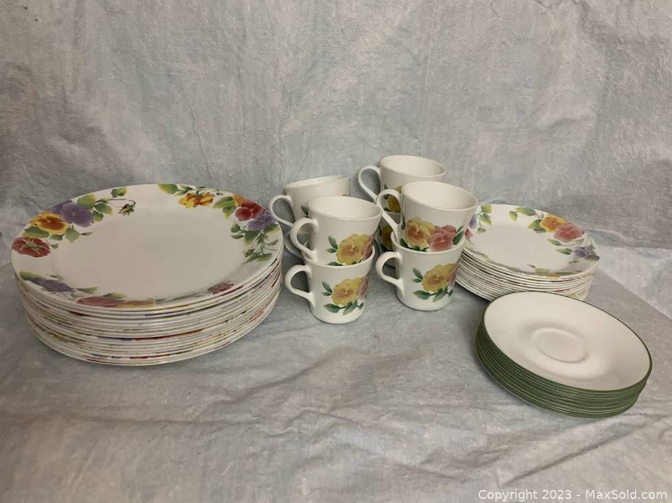 Corelle dishes outlet service for 8