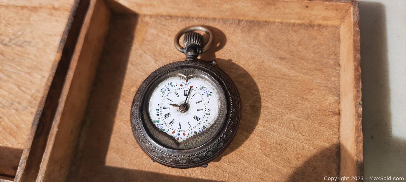 Tiny best sale pocket watch