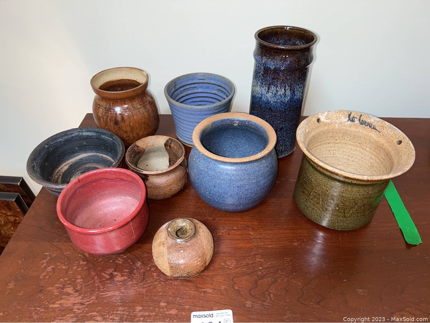 https://d12srav5gxm0re.cloudfront.net/auctionimages/83731/1685652453/wartisan_pottery_b-101-1.jpeg