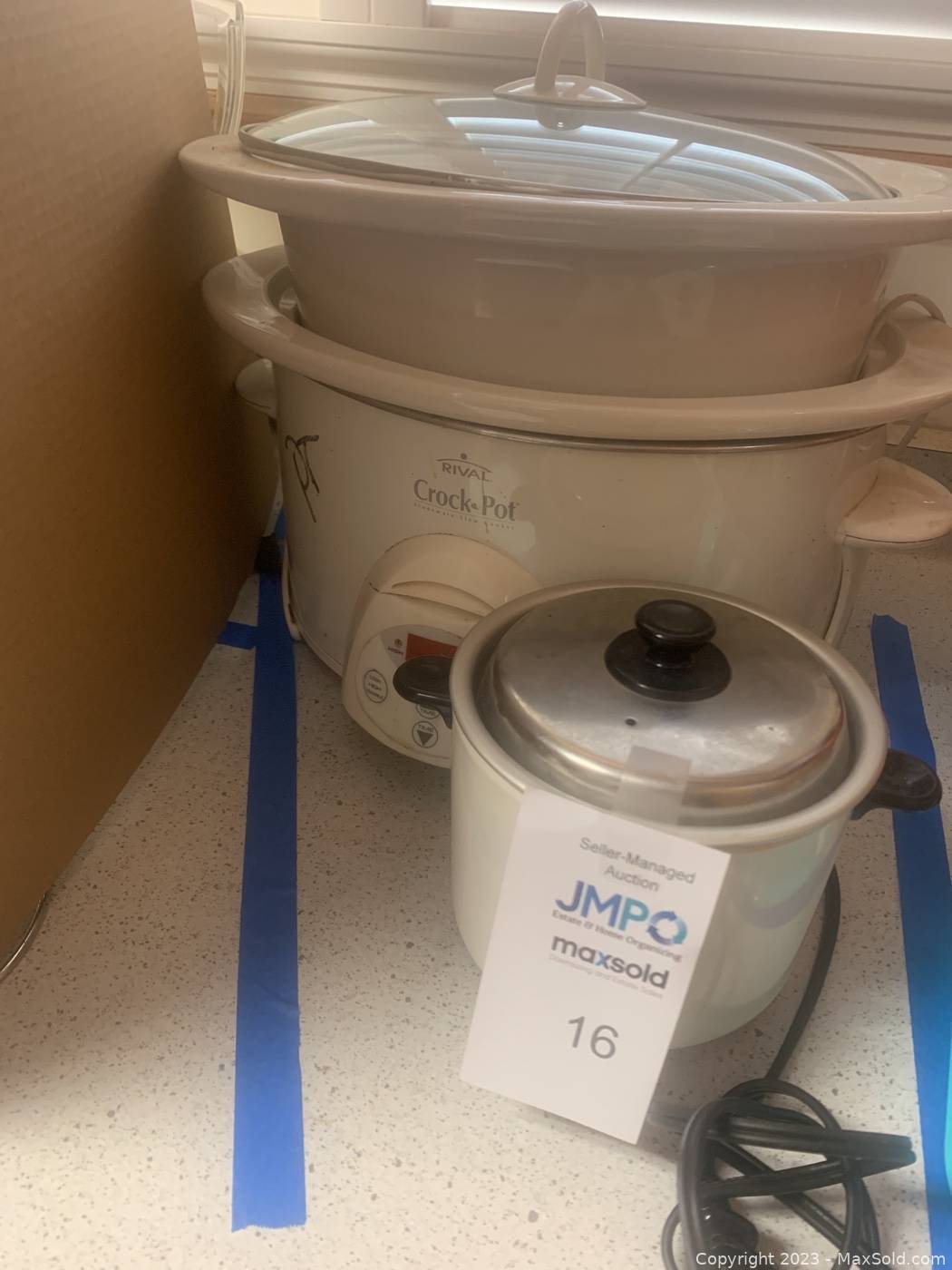 https://d12srav5gxm0re.cloudfront.net/auctionimages/84041/1687112062/wcrock_pot_and_rice_cooker-16-1.jpeg