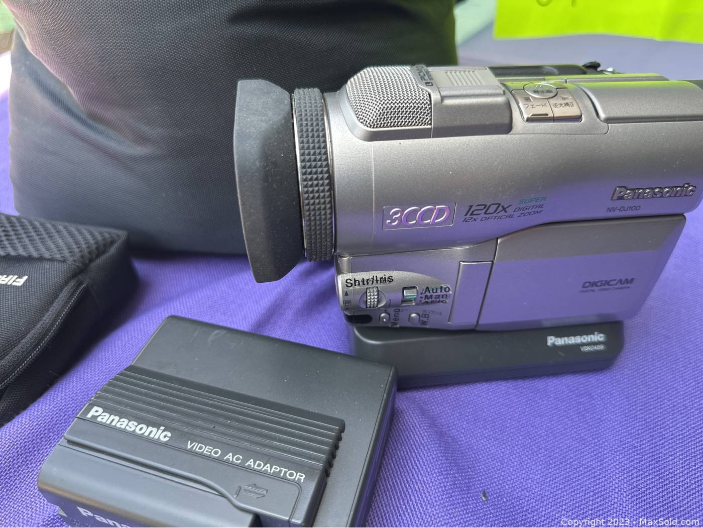 Panasonic NV-DJ100 Digicam Digital Video Camera with AC Adapter