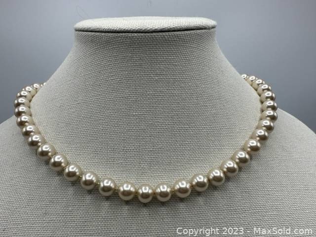 Pearl necklace discount safety clasp