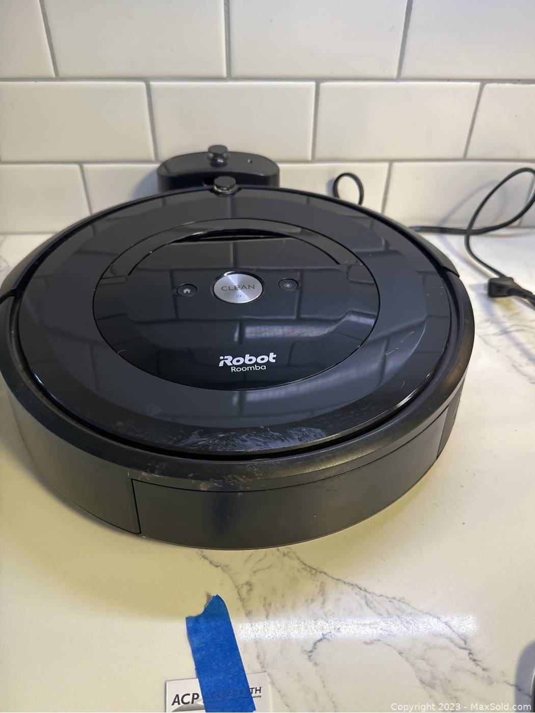 Irobot Roomba E5 | MaxSold