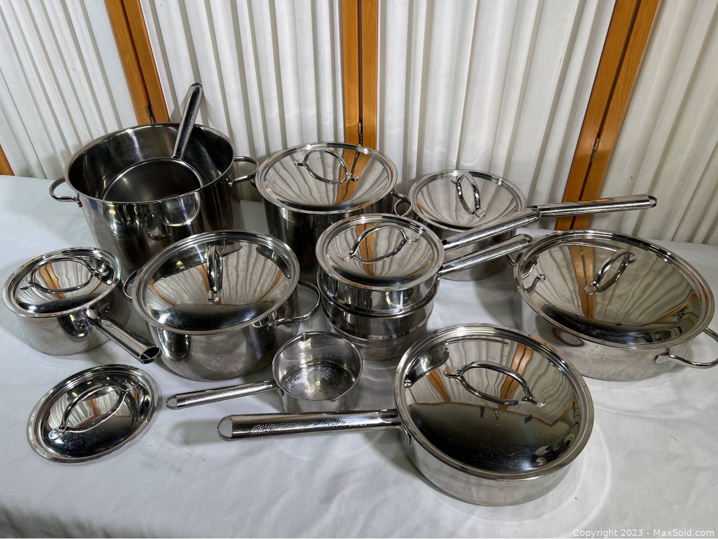 7-piece set of vintage Magnalite Professional cookware
