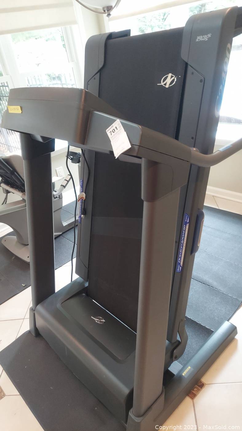 C2400 treadmill hot sale