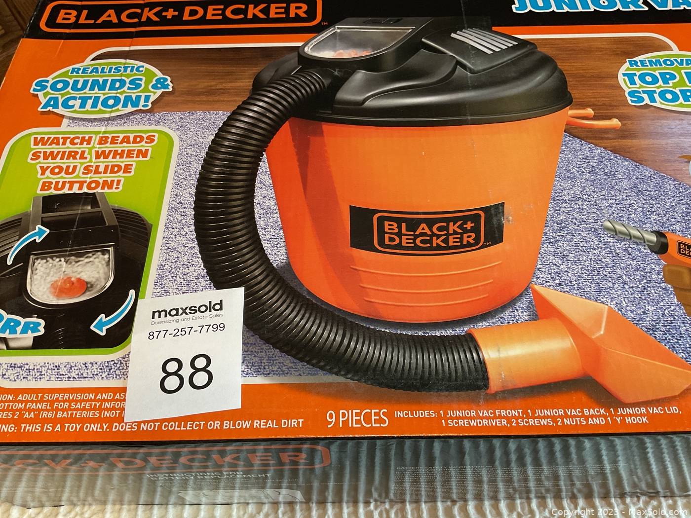 Black + Decker Junior Vac