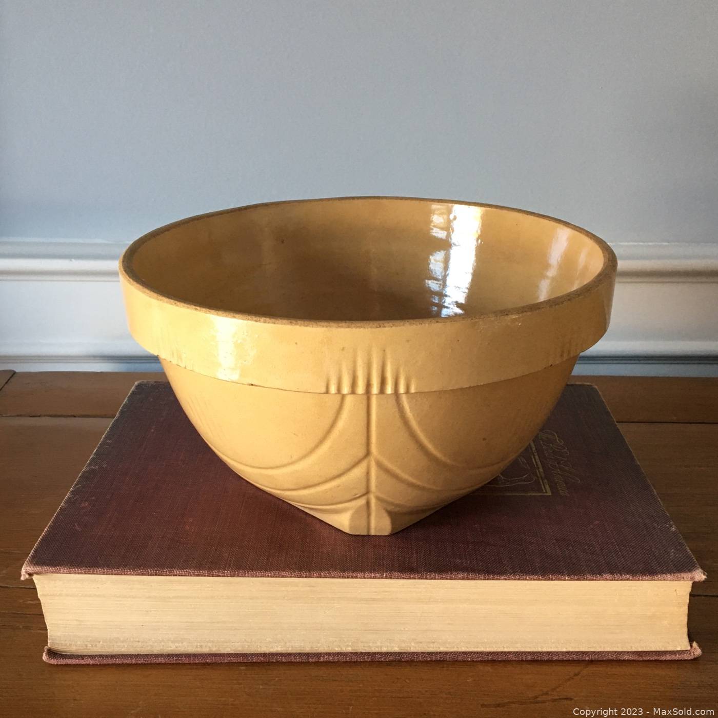 Yellow Ware Mixing Bowl Auction