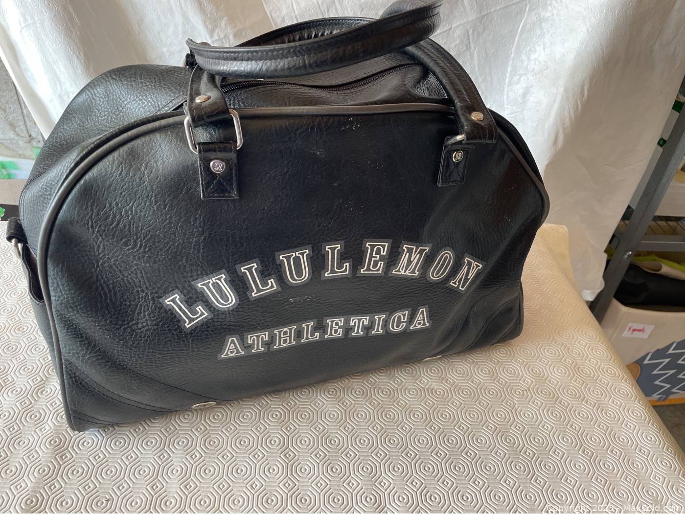 lululemon athletica gym bag