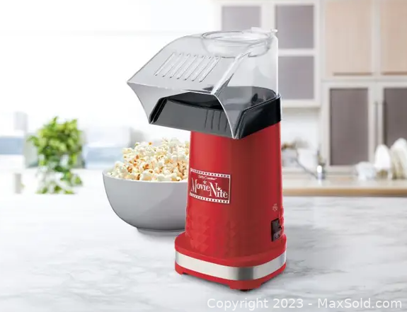 Betty Crocker Movie Nite Hot Air Popcorn Maker Vintage-Style Countertop  NICE!