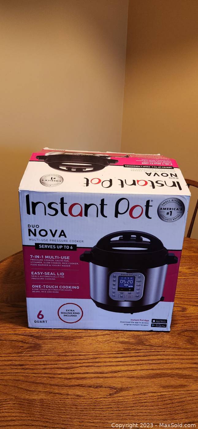 Instant Pot Duo Nova 6 quart Model MaxSold