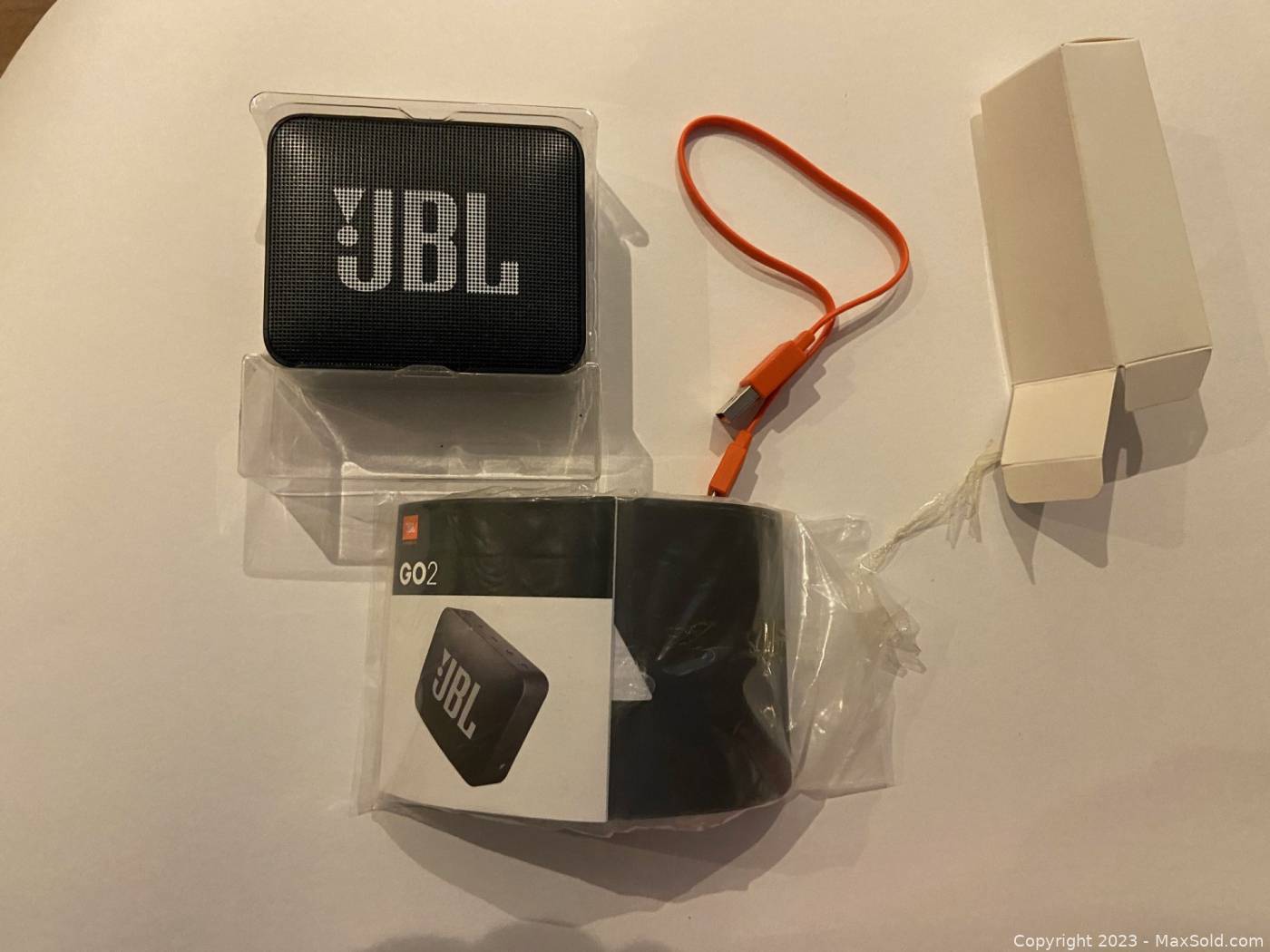 Jbl go sale 2 charger