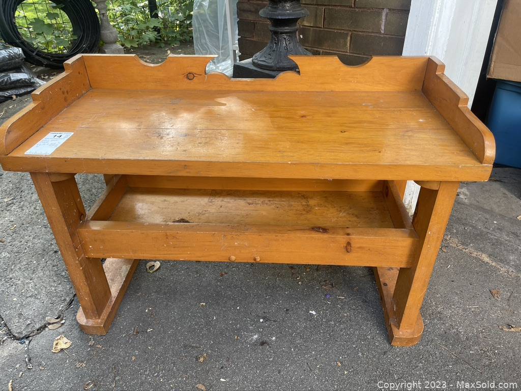 VINTAGE PINE HALL BENCH / TABLE. | MaxSold