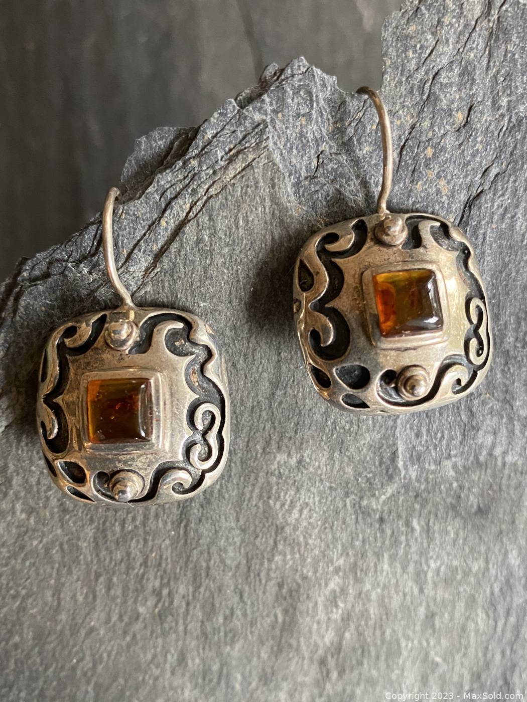 Amber earrings canada on sale
